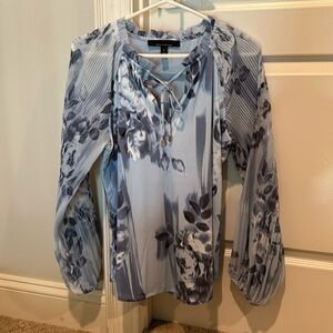 White House Black Market Floral Blouse Size Small